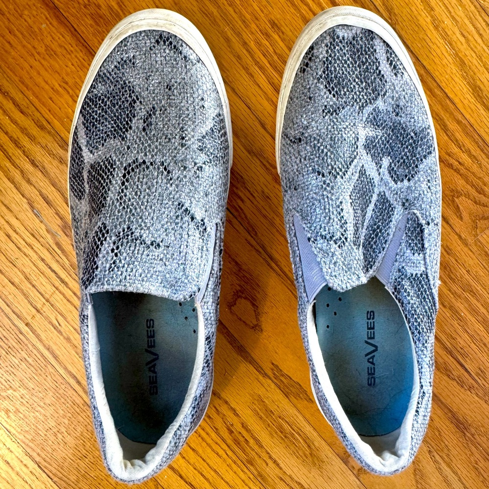SeaVees slip on sneakers. Snakeskin pattern. Size 11